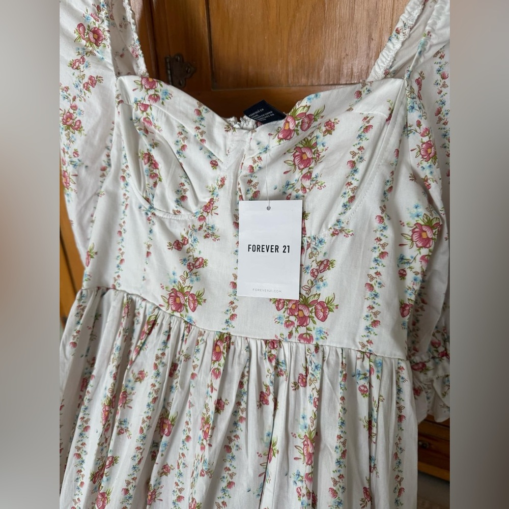 Forever 21 Floral Peasant dress
